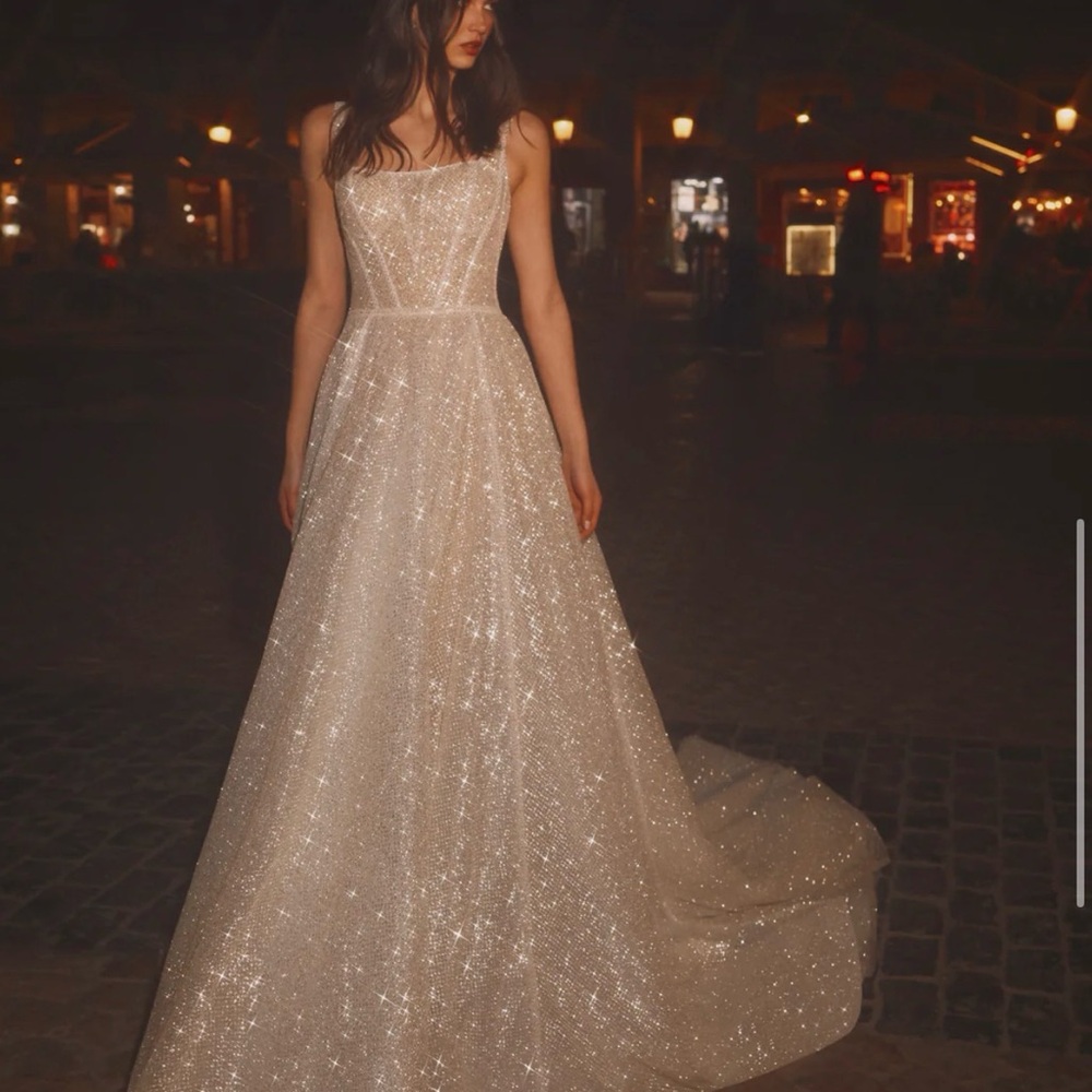 Galia Lahav GIGI Crystal Wedding Gown, Size 40, Sample New With Tags, UNWORN - Picture 3 of 9